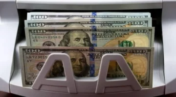 تحرك جديد.. مفاجأة في سعر الدولار مقابل الجنيه داخل البنوك المصرية الخميس 25 ديسمبر